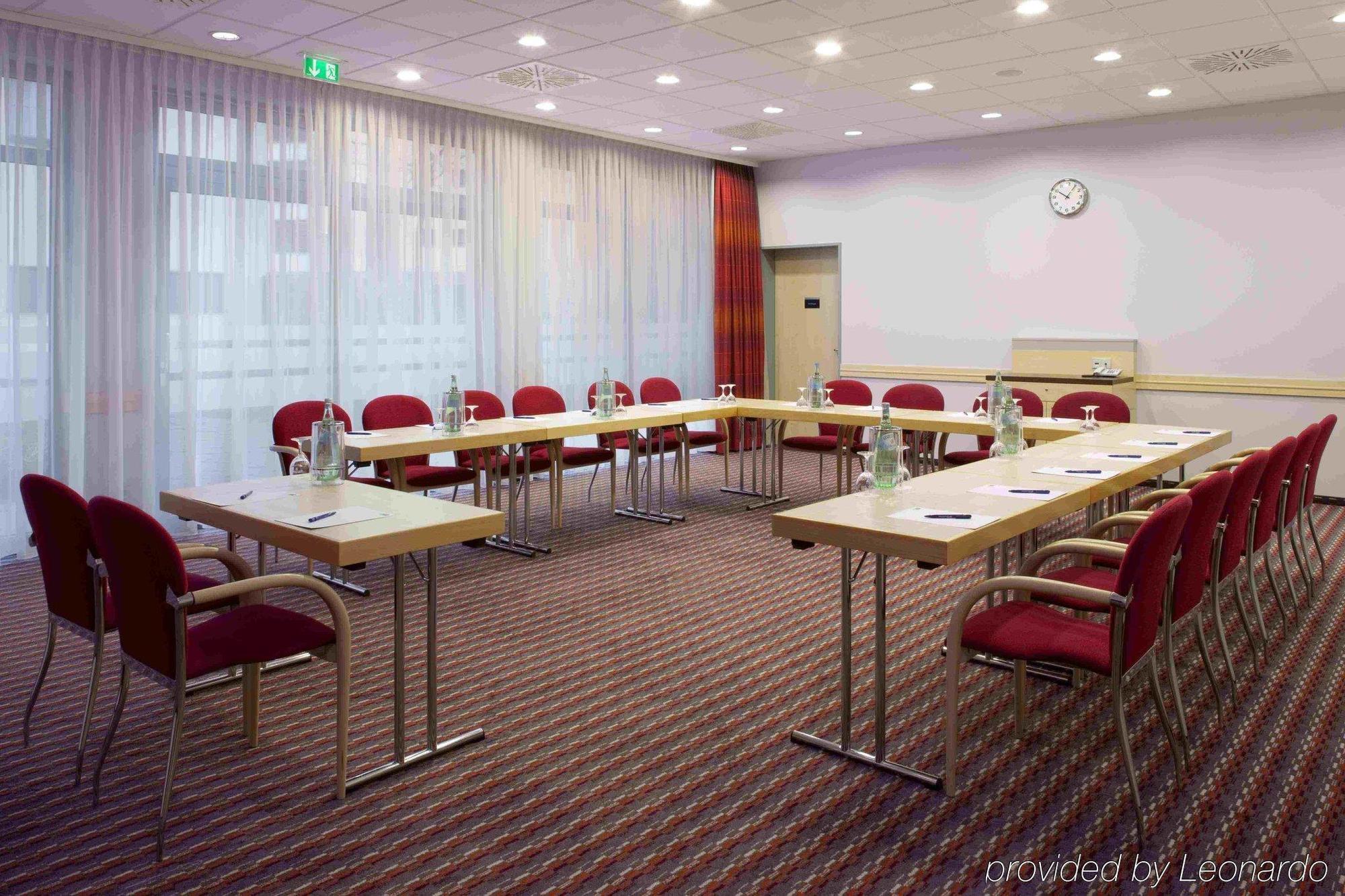 Express Centre By Ihg